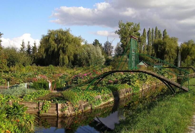 مبيت وإفطار Grange De La Herde