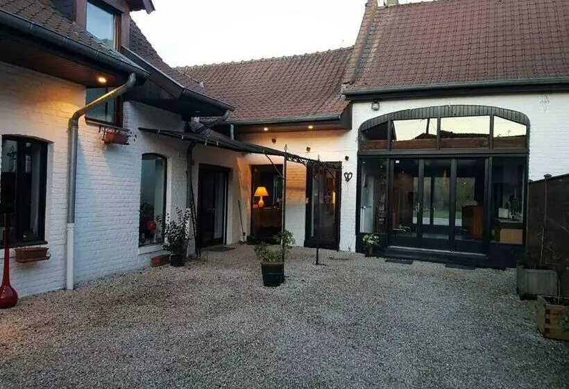 Aamiaismajoitus (B&B) La Ferme De La Place