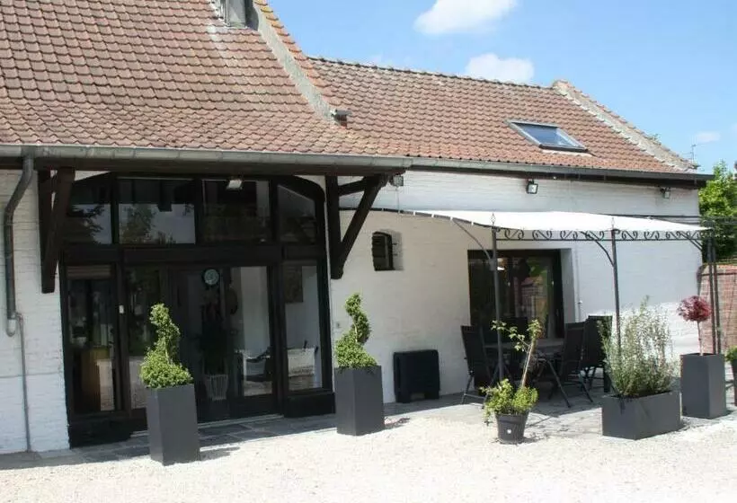 Aamiaismajoitus (B&B) La Ferme De La Place