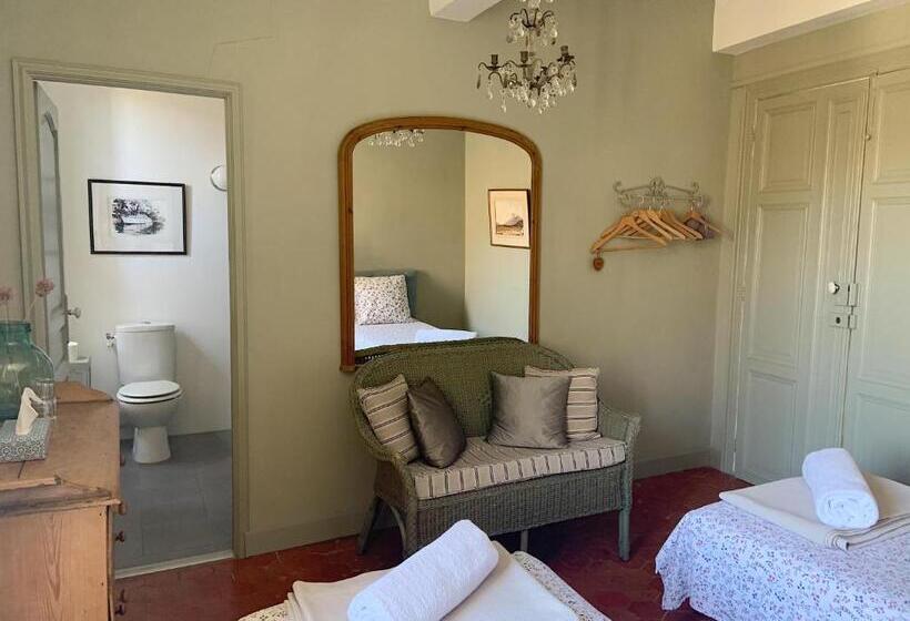 مبيت وإفطار La Souqueto