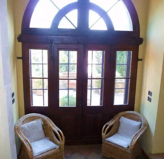 ベッドアンドブレックファースト Locanda Di Villa Torraccia