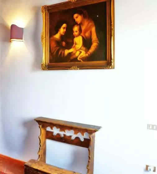 ベッドアンドブレックファースト Locanda Di Villa Torraccia