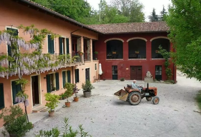 Hotelli Cascina Sant Eufemia