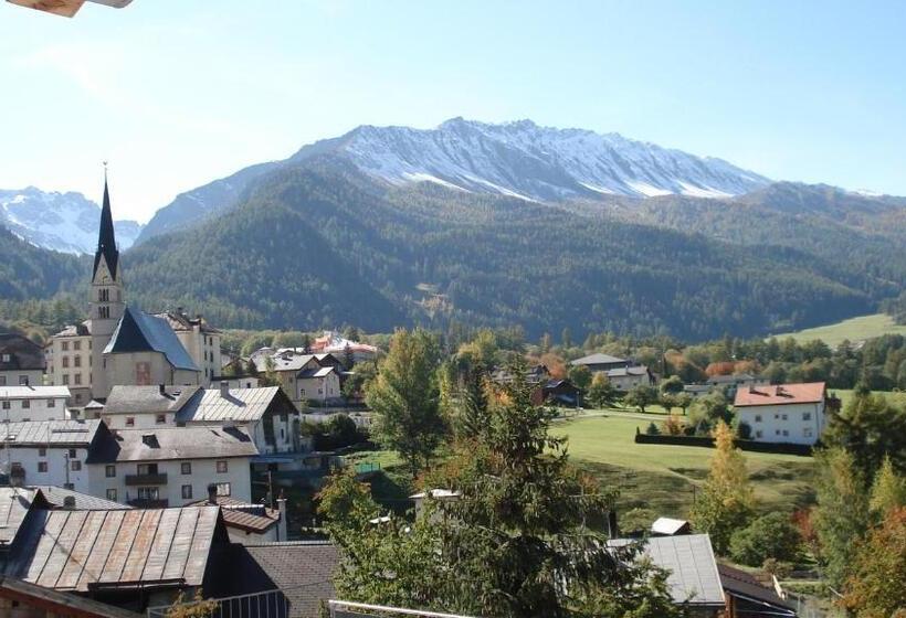 Hotel Crusch Alba Sta Maria