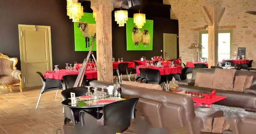 ホテル Hostellerie La Bergerie