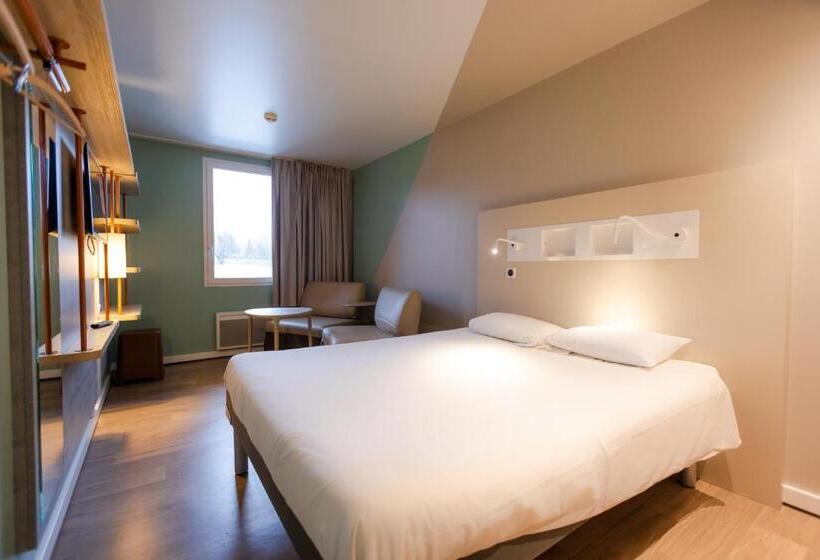 Отель Ibis Budget Albertville