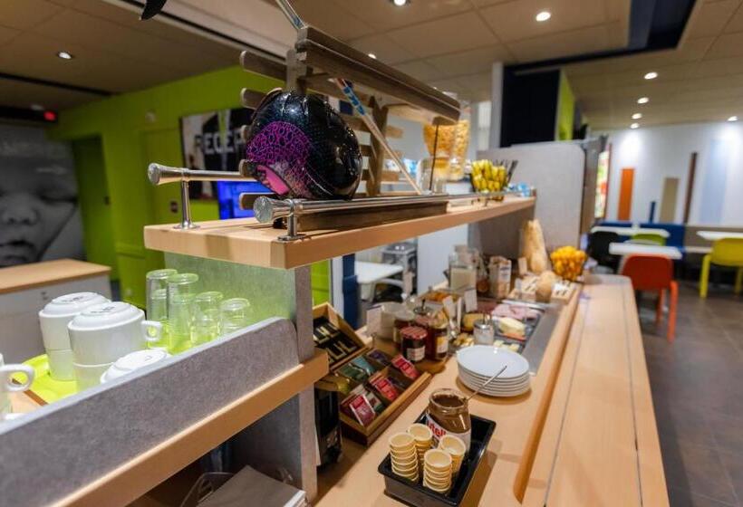 Отель Ibis Budget Albertville