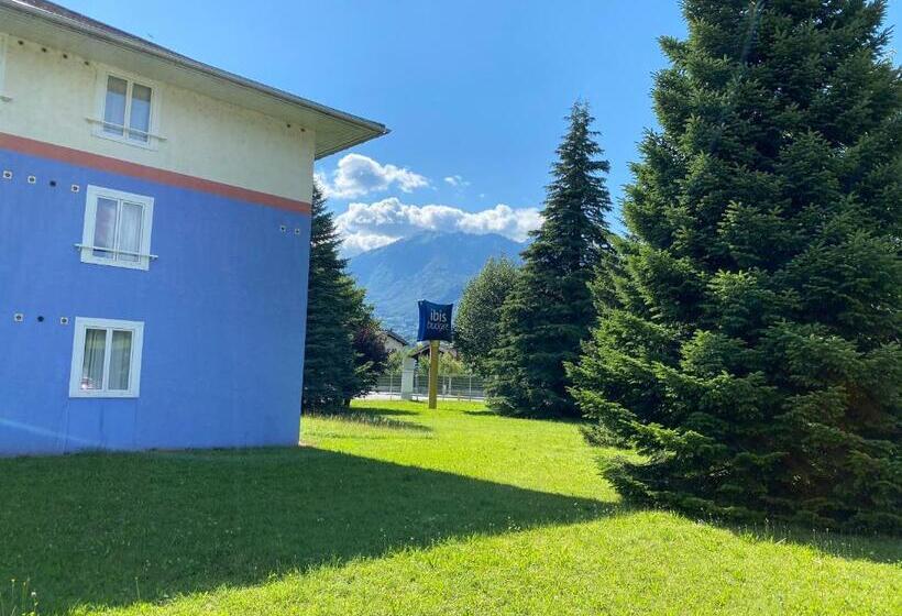 Отель Ibis Budget Albertville