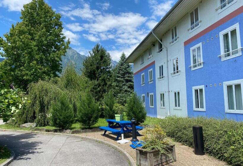 Отель Ibis Budget Albertville