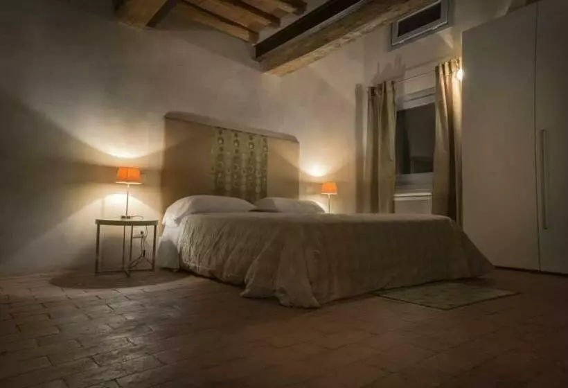 هتل Agriturismo Albero Del Latte