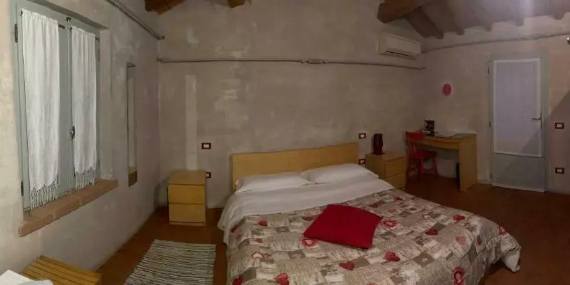 هتل Agriturismo Albero Del Latte