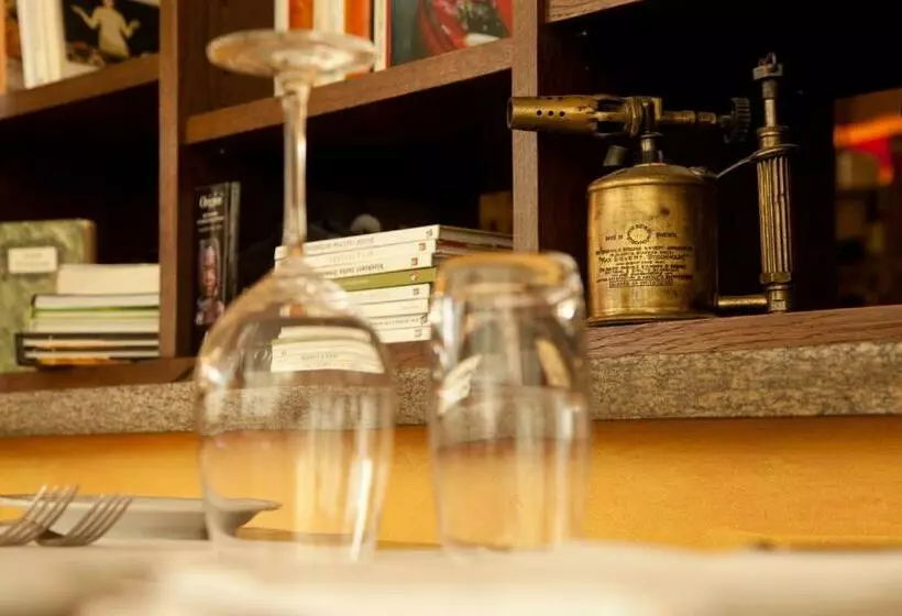 ホテル Ristorante Groven