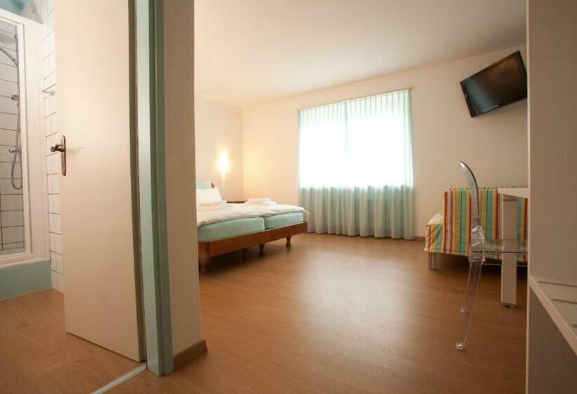 Отель Ristorante Groven