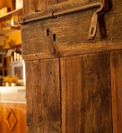 ホテル Ristorante Groven