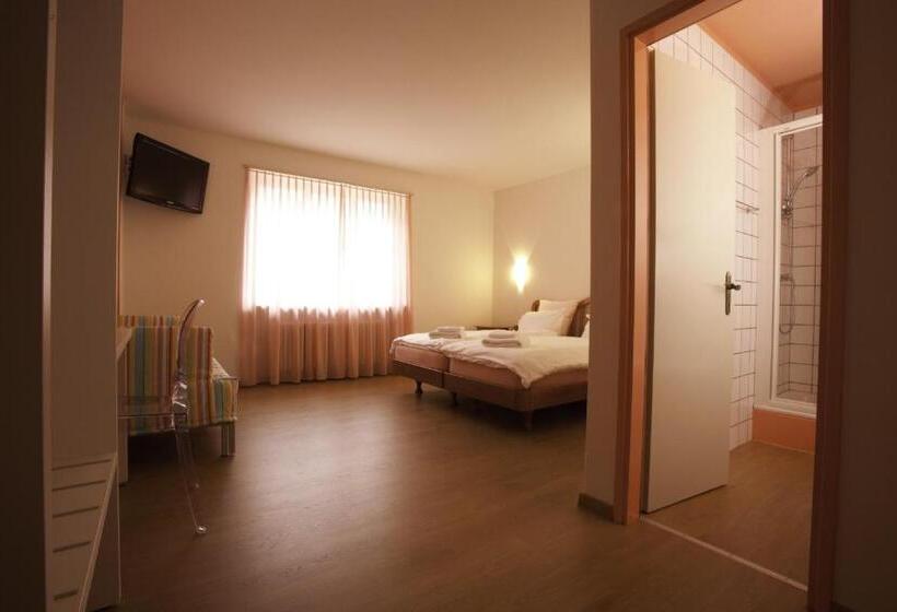 Отель Ristorante Groven