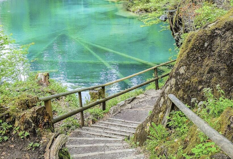 Szálloda & Spa Blausee