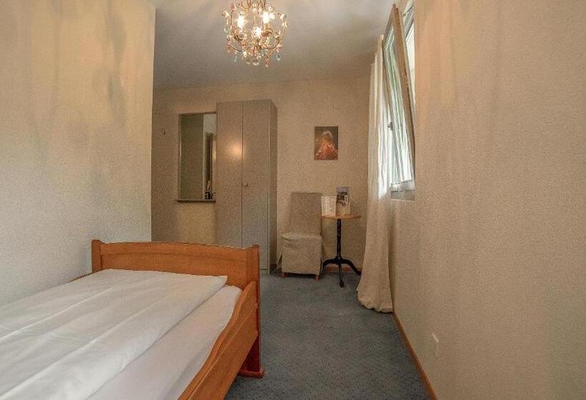 Szálloda & Spa Blausee