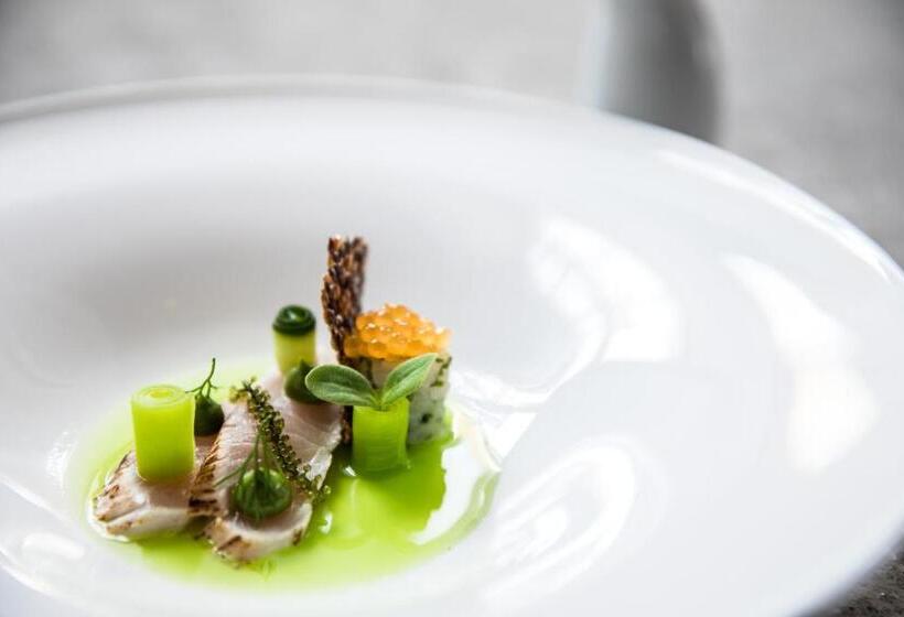 Отель Weisses Kreuz