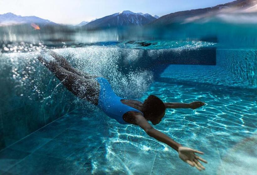 Отель Weisses Kreuz