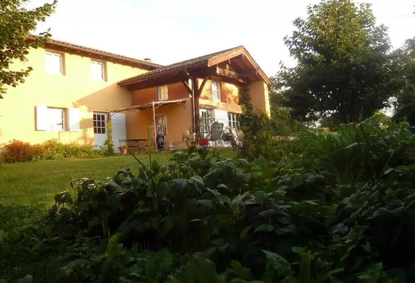 Majatalo Bed & Breakfast   Maison De Marie