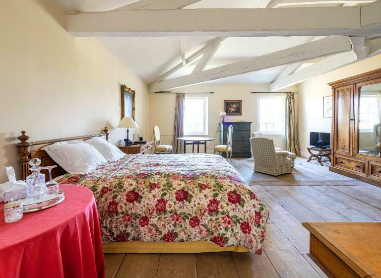 ペンション Château Du Tertre