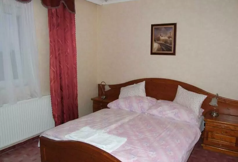 ペンション Dedesi Vendégház Zalalövő