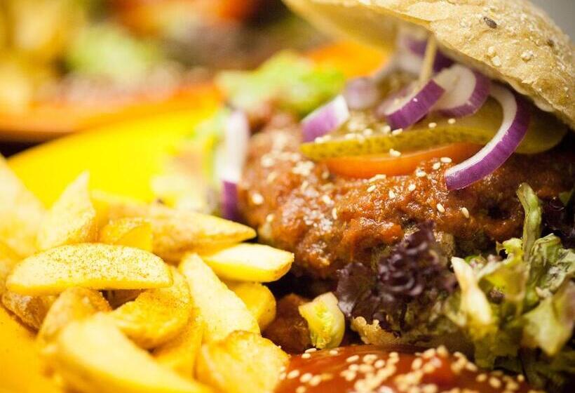 بنسيون Nangijala Guest House