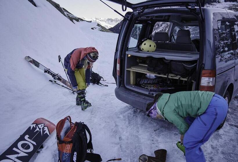 بنسيون Nangijala Guest House