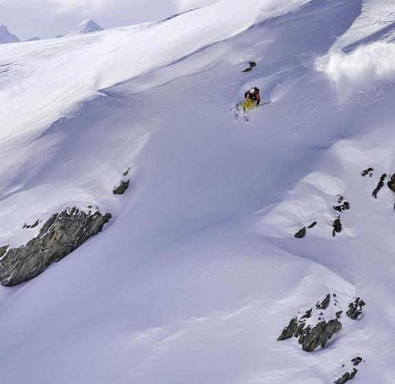 بنسيون Nangijala Guest House