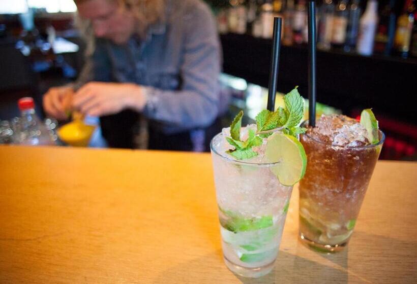 بنسيون Nangijala Guest House