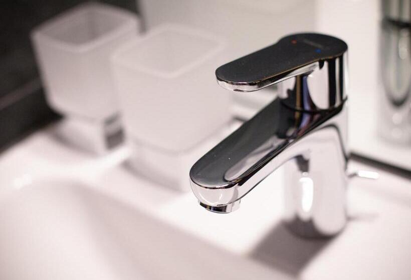 بنسيون Nangijala Guest House