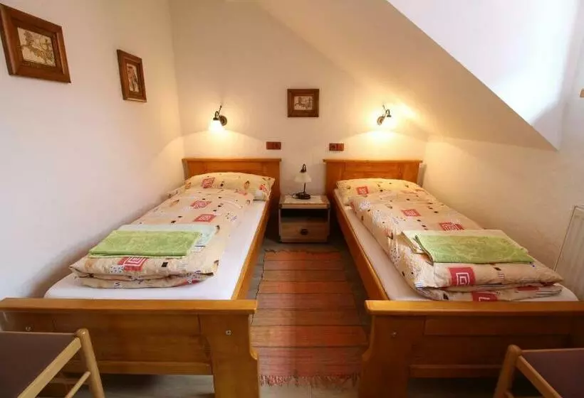 Majatalo Wellness Penzion Na Kamyncu