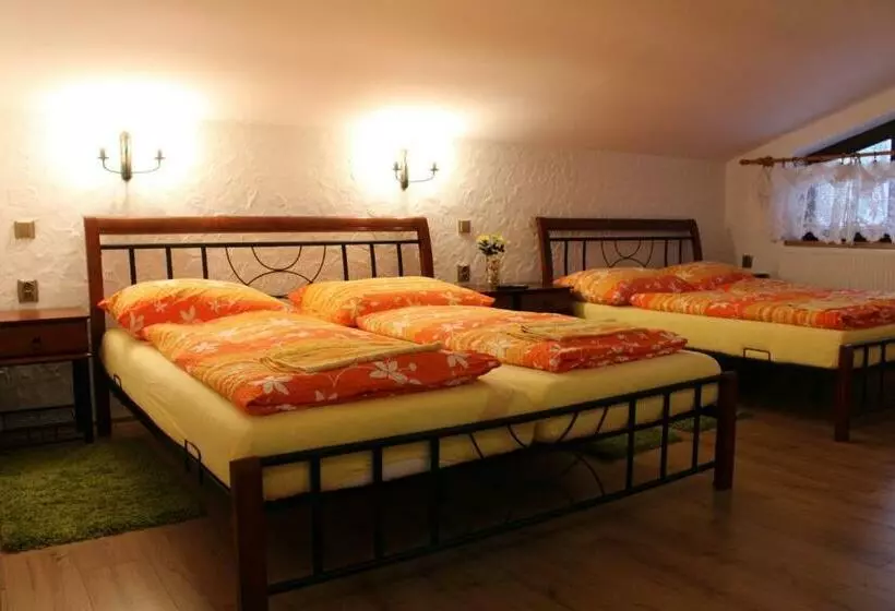 Majatalo Wellness Penzion Na Kamyncu