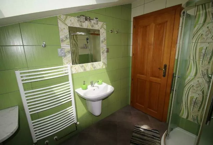 Majatalo Wellness Penzion Na Kamyncu