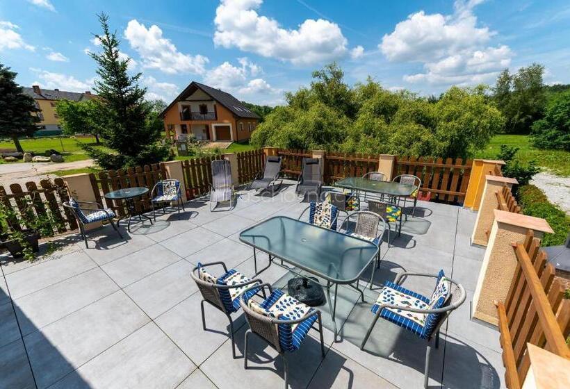 פנסיון Penzion U Sýkorů