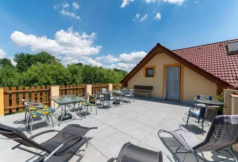 Majatalo Penzion U Sýkorů