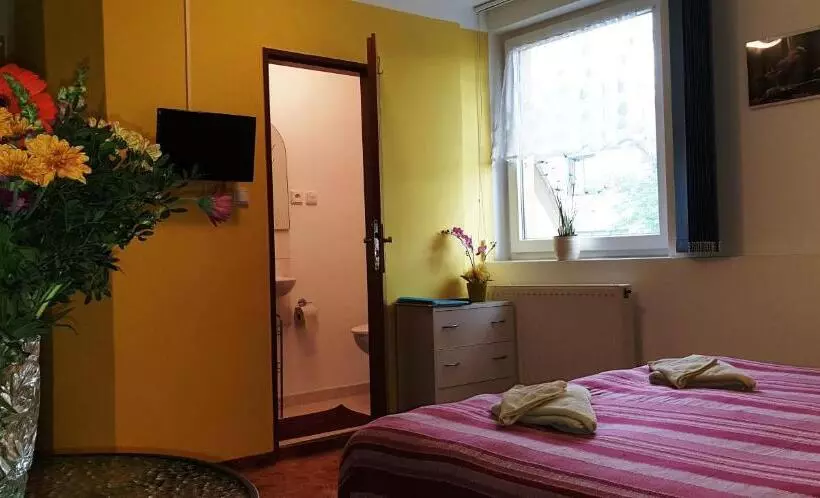 Majatalo Penzion U Sýkorů