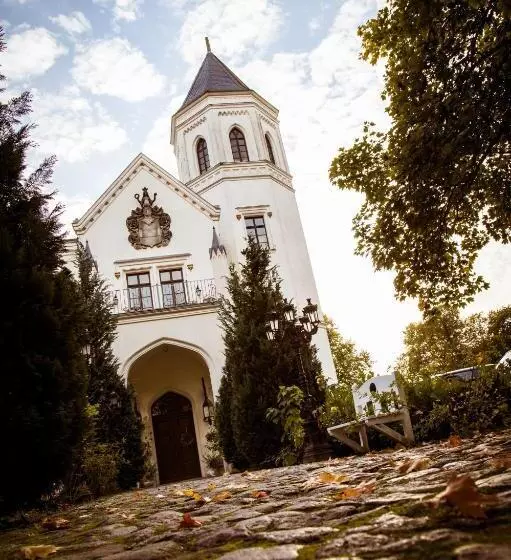 Schlosshotel Bredenfelde