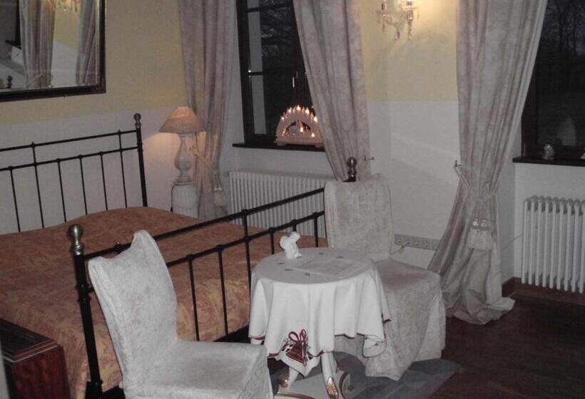 Schlosshotel Bredenfelde