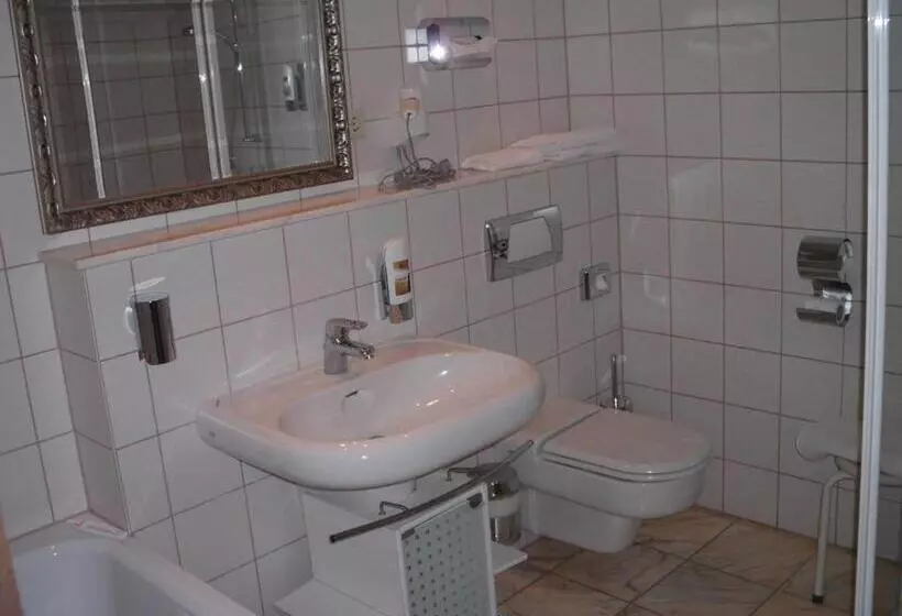 Schlosshotel Bredenfelde