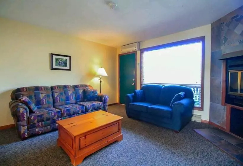 Sunny Point Resort Ltd