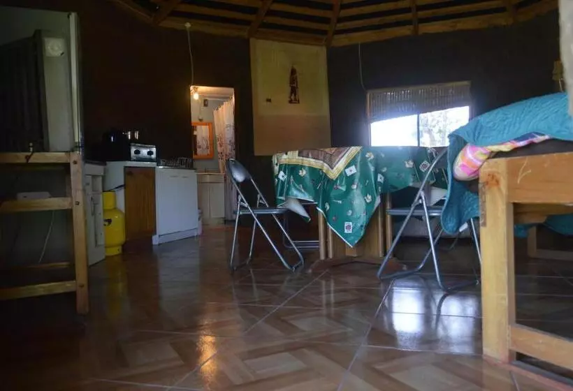 ユースホステル Coyunche Cabañas Y Camping Laja & San Rosendo