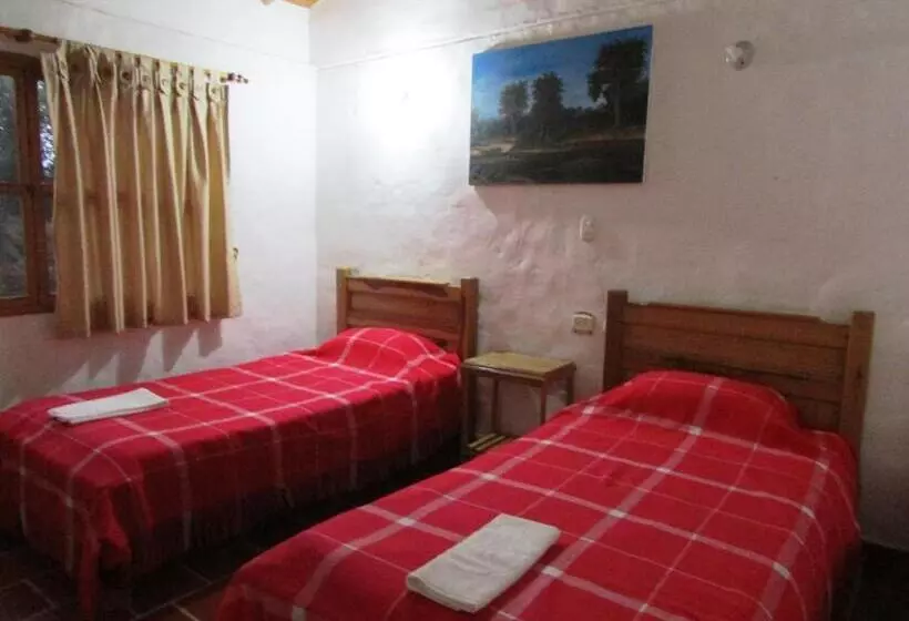 ユースホステル Ecoposada Viña De Aldana