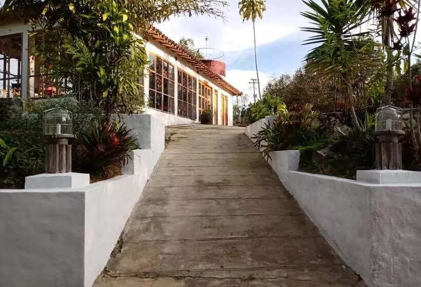 ユースホステル Ecoposada Viña De Aldana