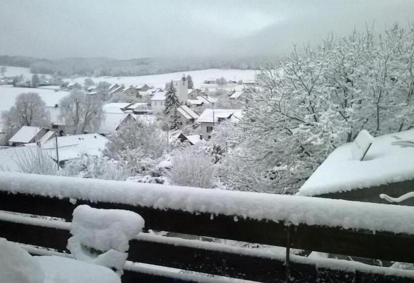 مبيت وإفطار Bnb Mönthal Im Jurapark