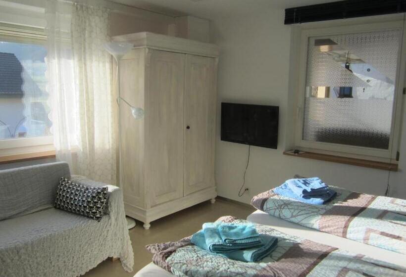 مبيت وإفطار Bnb Mönthal Im Jurapark