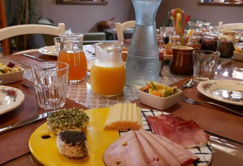 Aamiaismajoitus (B&B) Chambres D'hôtes La Bouill'hôte