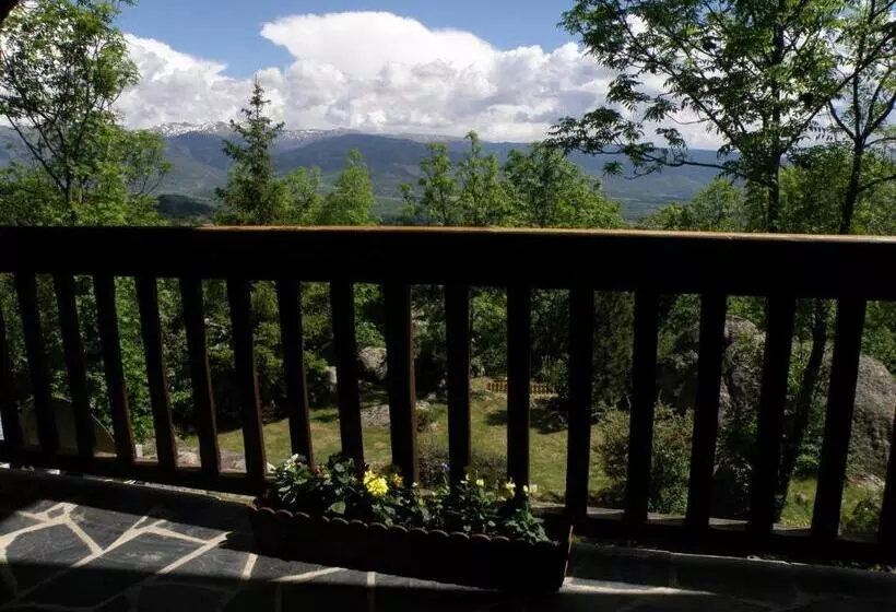 Aamiaismajoitus (B&B) El Balcó De Dorres