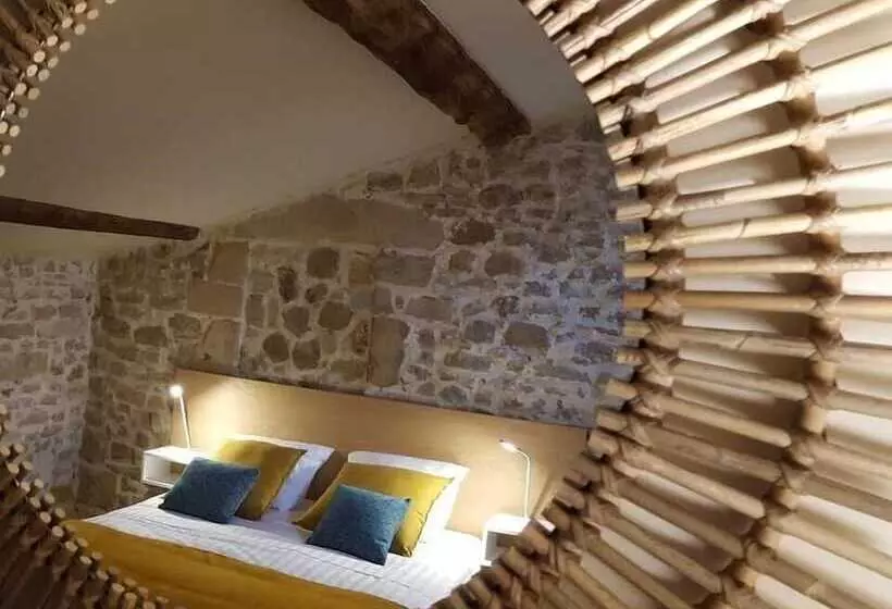 ベッドアンドブレックファースト Le Mas De Combeau