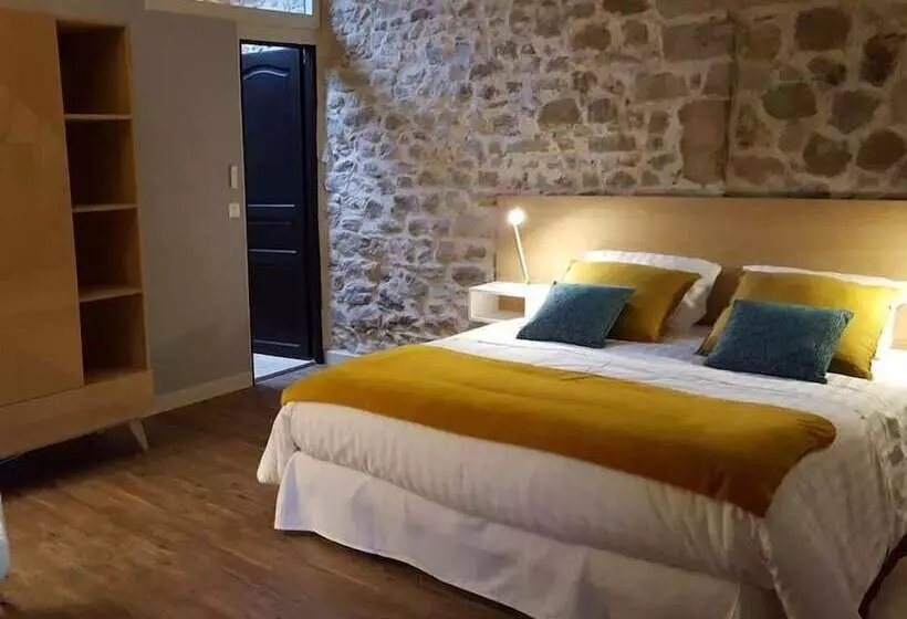 ベッドアンドブレックファースト Le Mas De Combeau